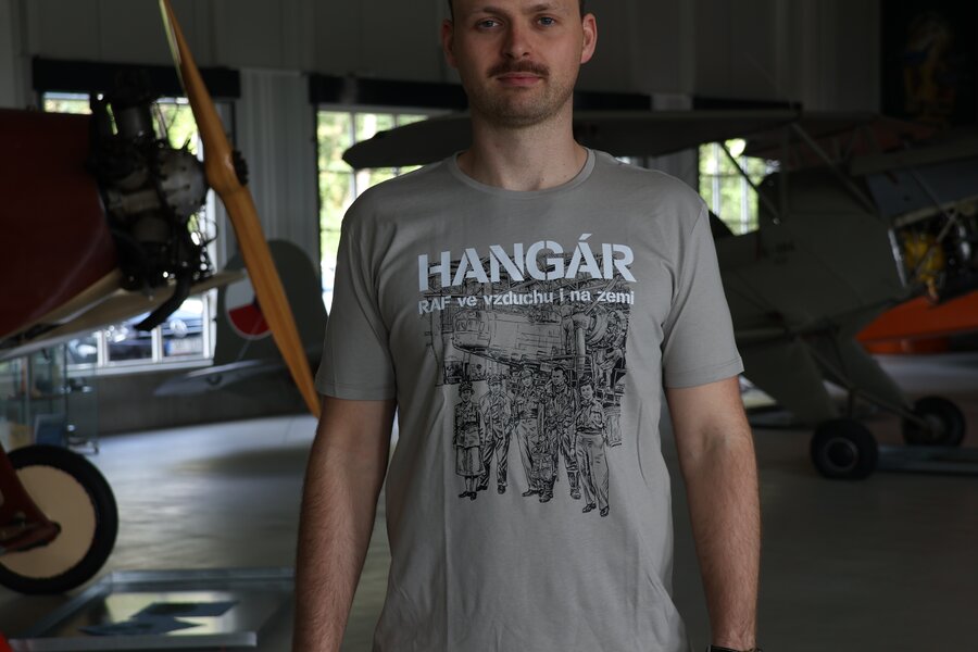 Triko HANGÁR 